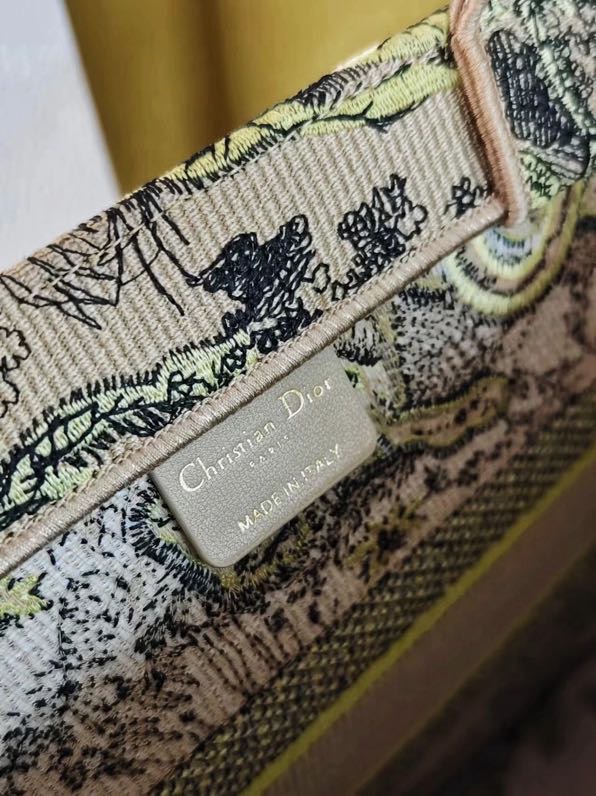 Christian Dior Shopping Bags